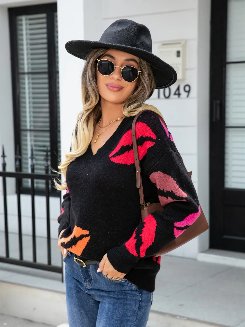 Lip V-Neck Drop Shoulder Sweater, image 5