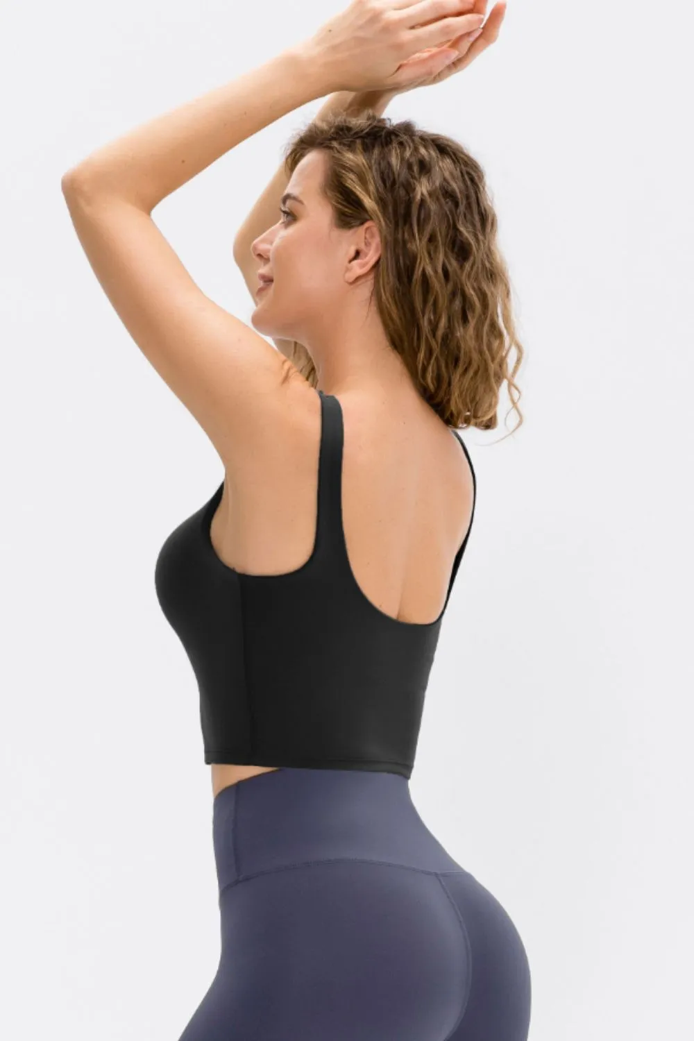 Cropped Scoop Neck Active Tank Top, image 3