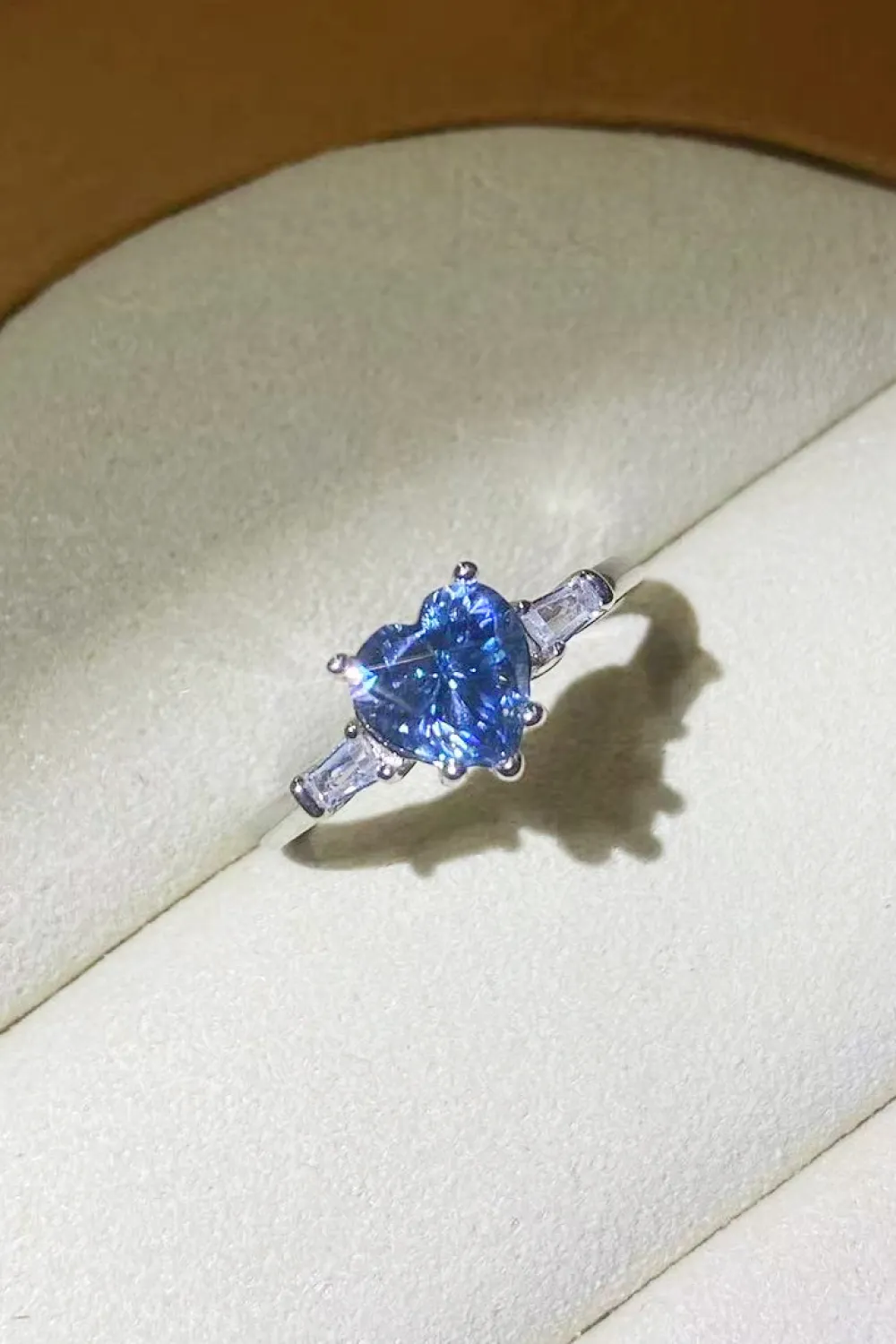 1 Carat Moissanite Heart-Shaped Platinum-Plated Ring in Blue, image 5