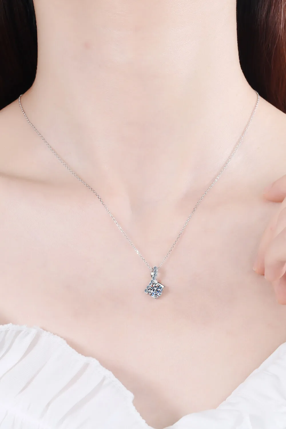 Unique and Chic Moissanite Pendant Necklace, image 2