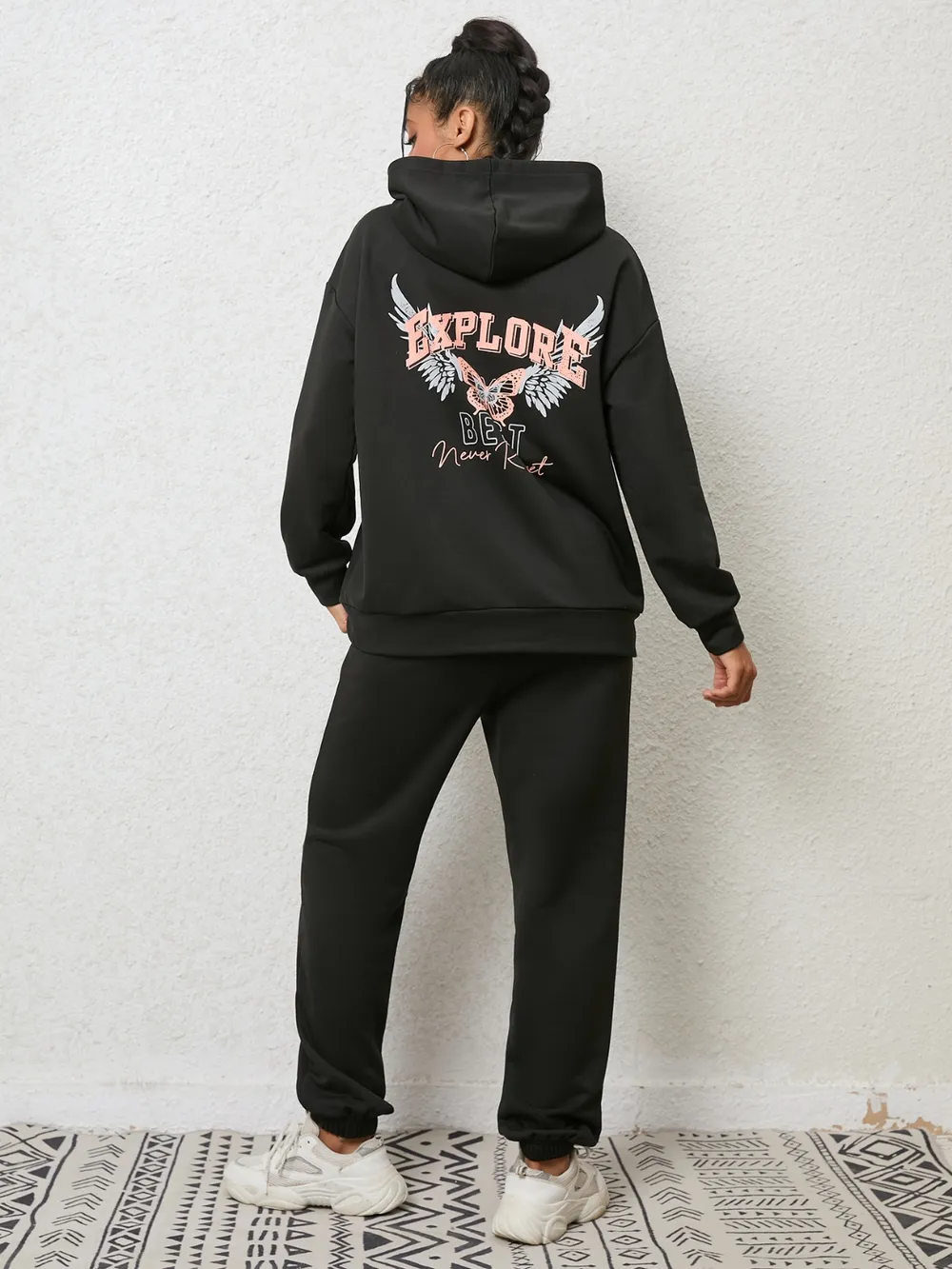 Graphic Hoodie and Sweatpants Set, image 2