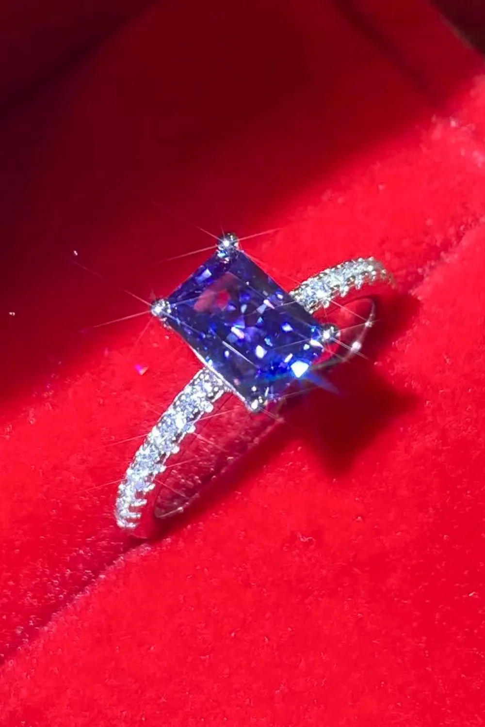 1 Carat Moissanite 925 Sterling Silver Rectangle Ring in Blue, image 3