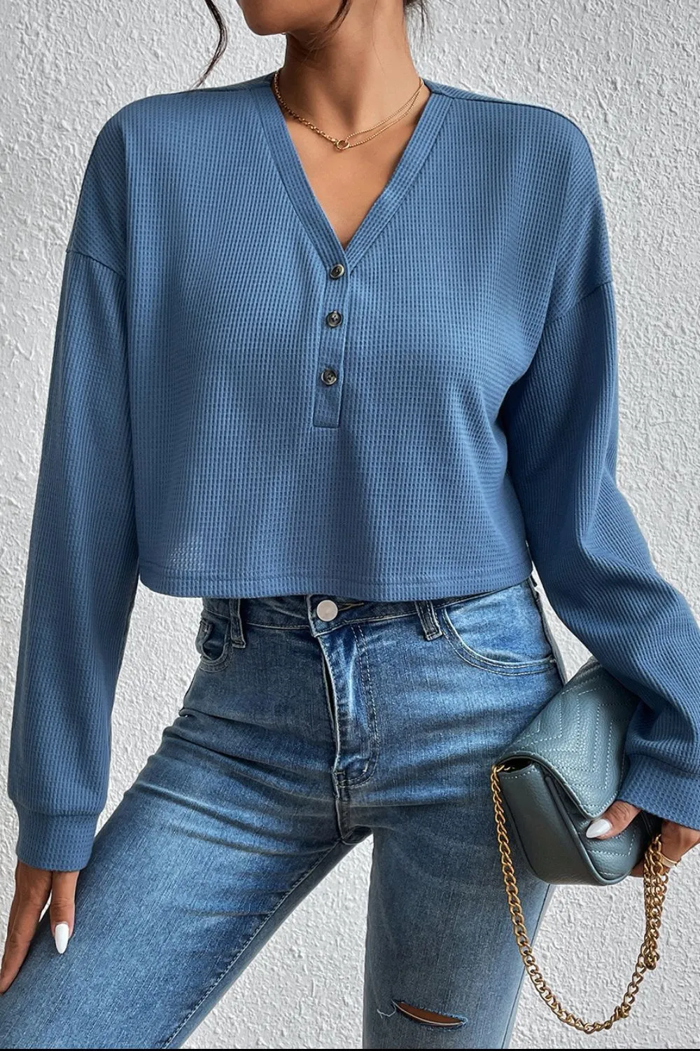Cropped V-Neck Raglan Sleeve Buttoned Blouse, image 4