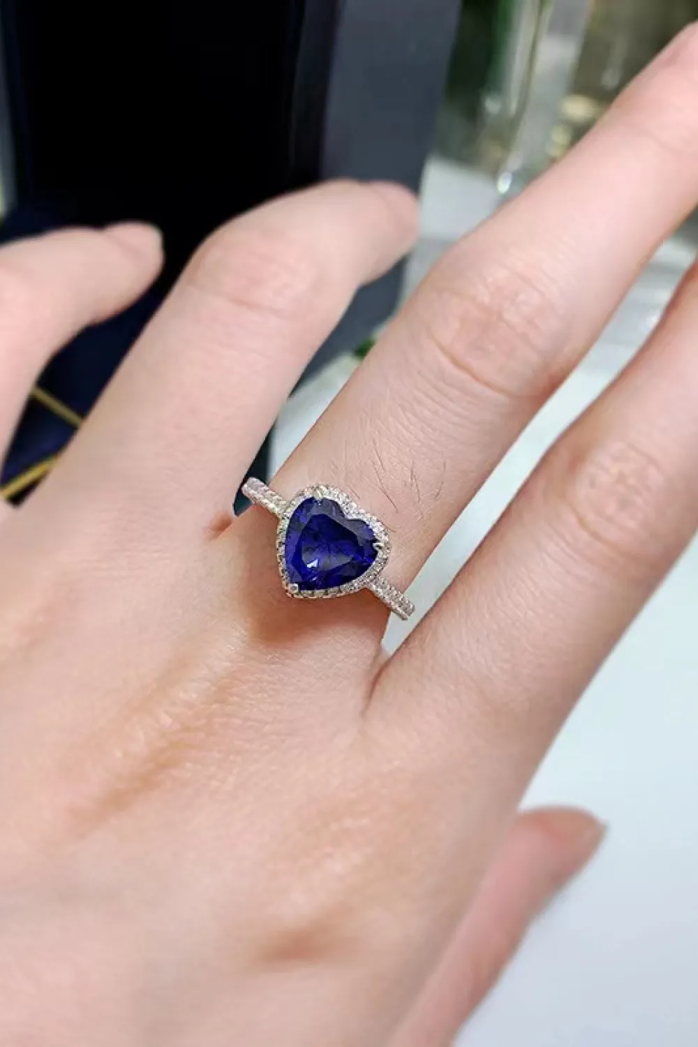 2 Carat Moissanite Heart-Shaped Side Stone Ring, image 3