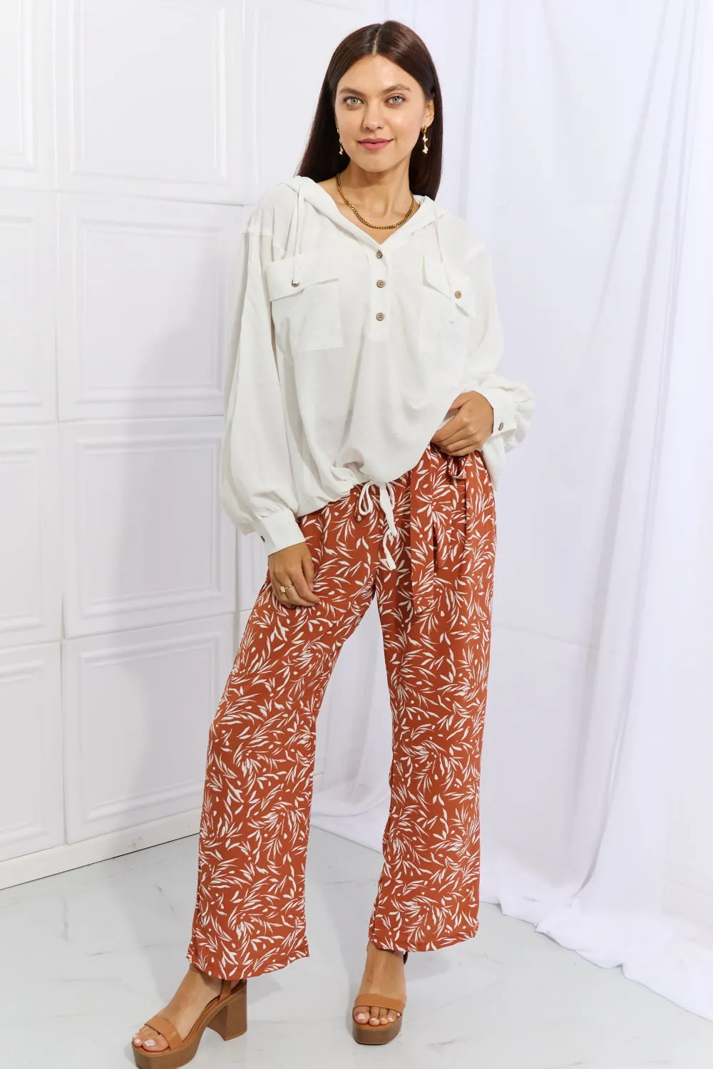Right Angle Full Size Geometric Printed Pants in Red Orange, image 4