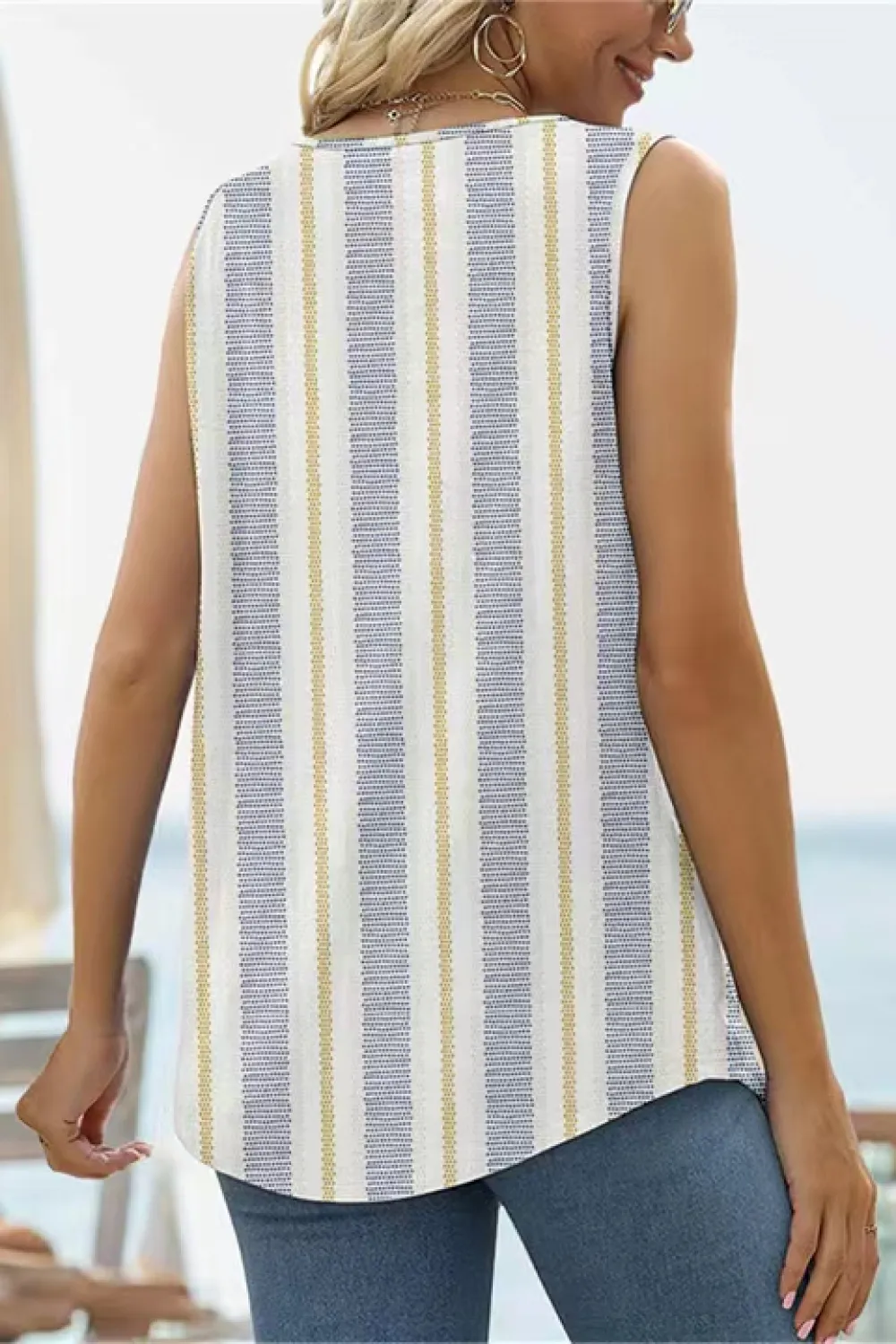 Printed Square Neck Curved Hem Tank, image 9