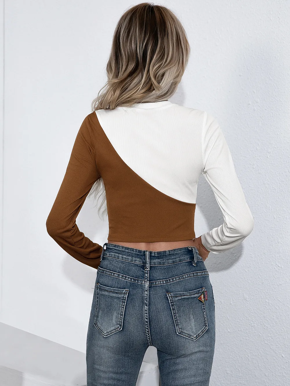Cropped Contrast Color Round Neck Short Sleeve Tee, image 16