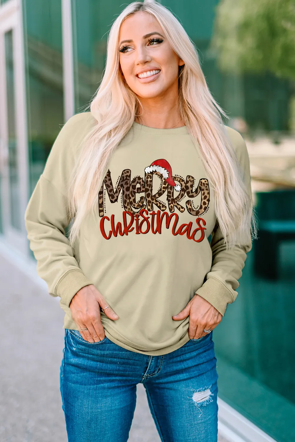 MERRY CHRISTMAS Graphic Sweatshirt, image 3