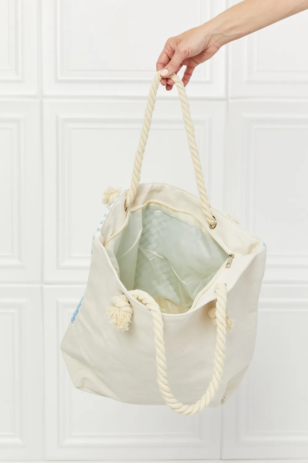 Picnic Date Tassel Tote Bag, image 3