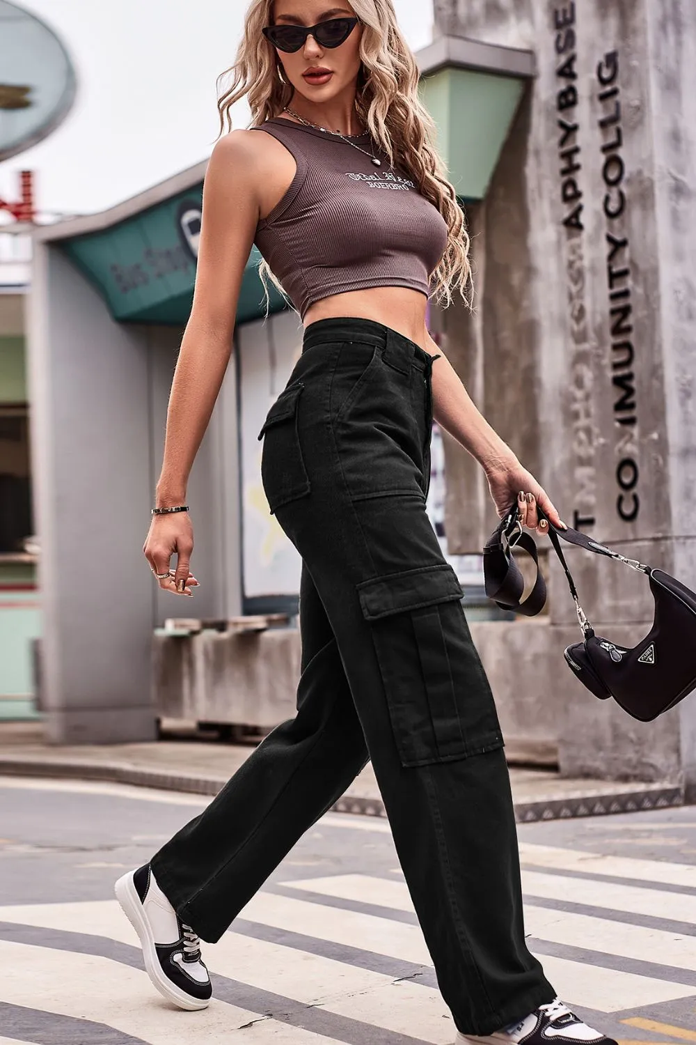 Buttoned High Waist Loose Fit Jeans, image 4