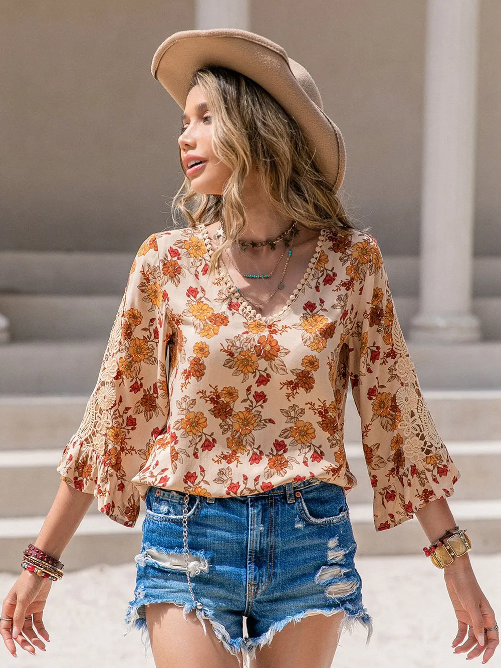 Floral V-Neck Spliced Lace Blouse, image 4
