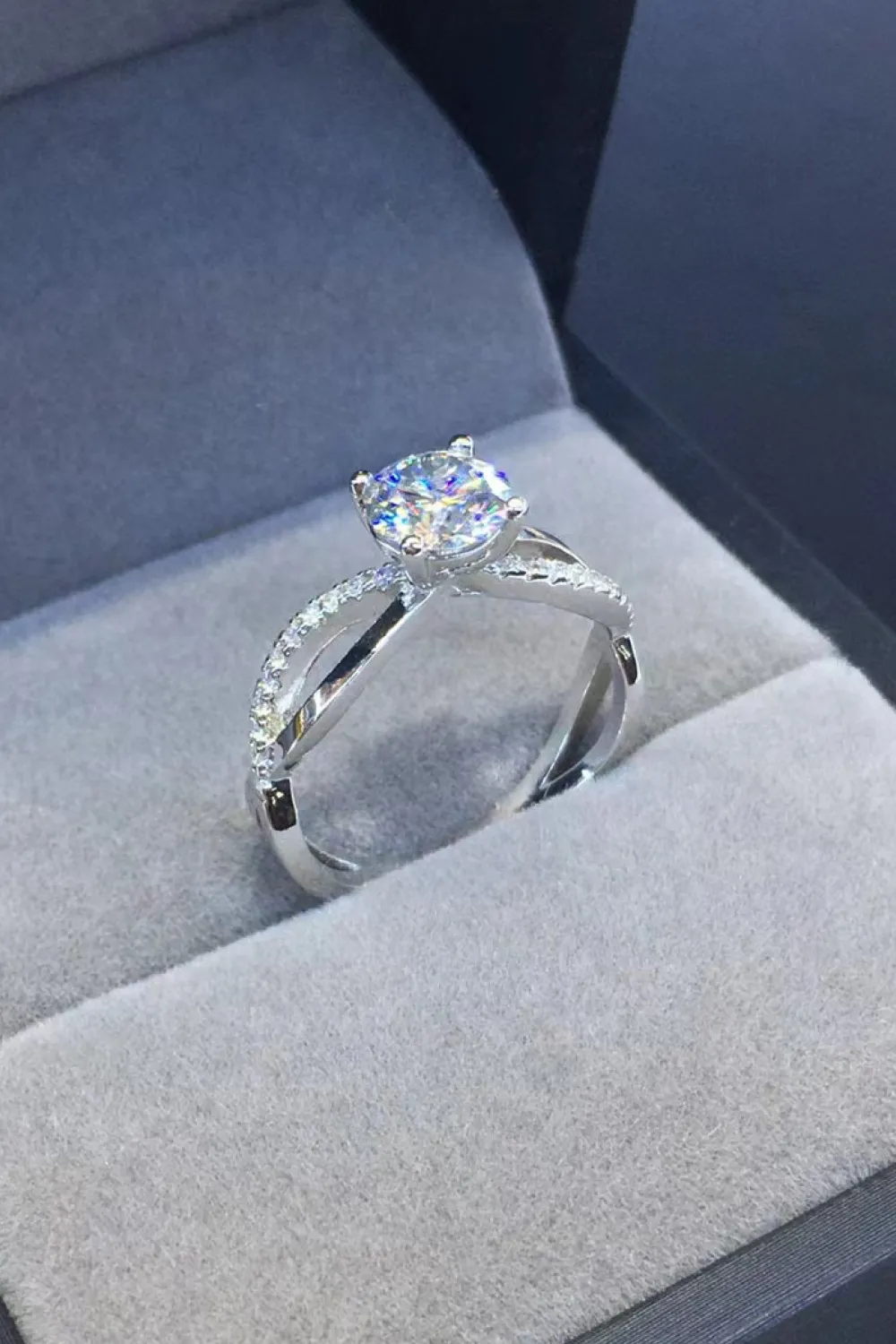2 Carat Moissanite Crisscross 925 Sterling Silver Ring, image 4