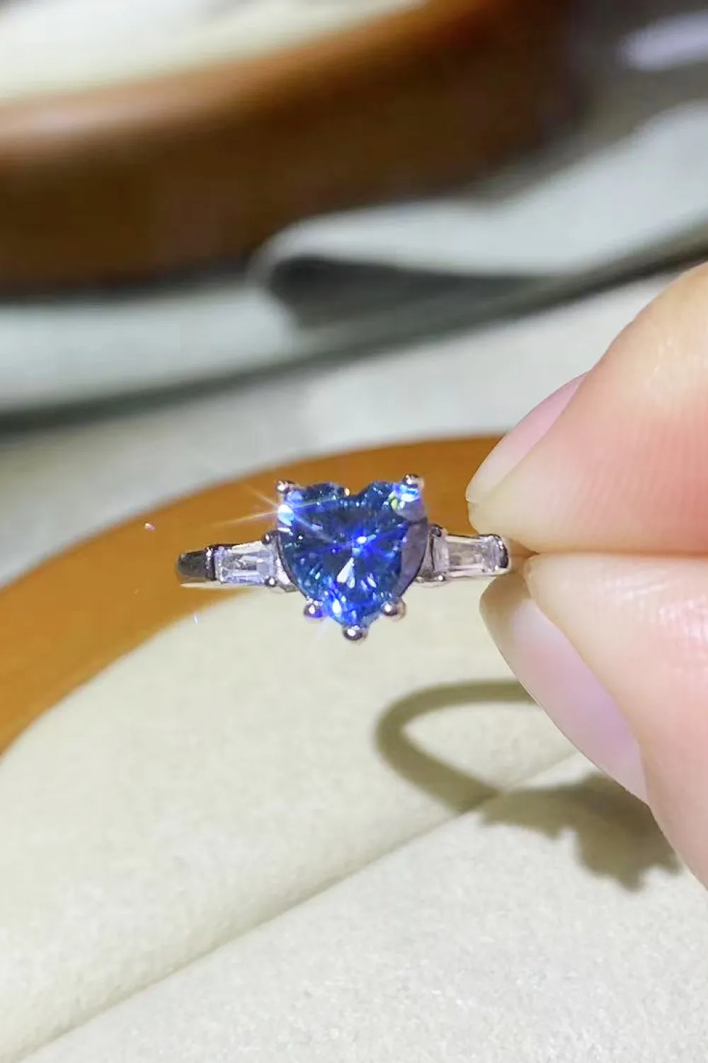 1 Carat Moissanite Heart-Shaped Platinum-Plated Ring in Blue, image 3