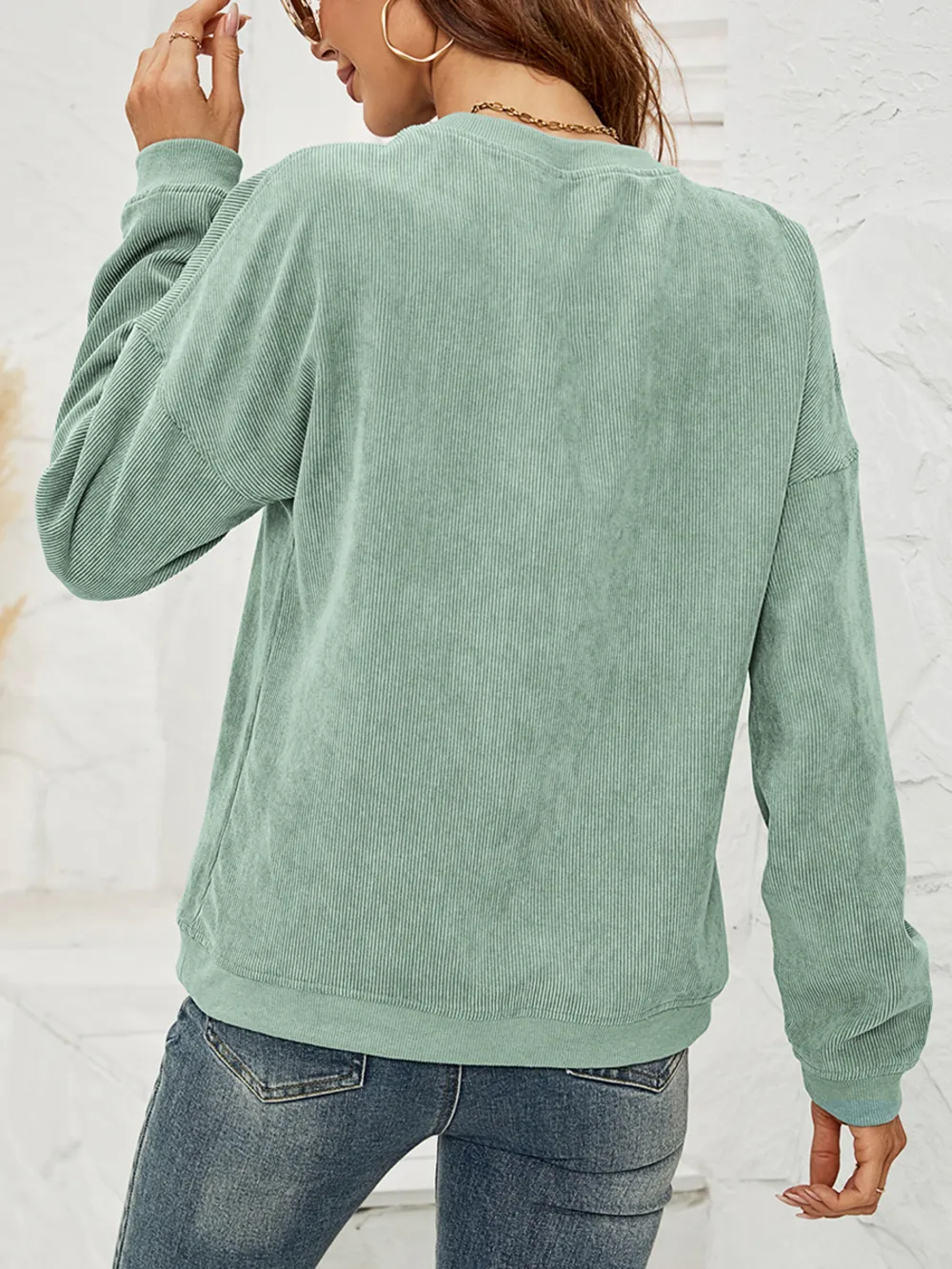 Round Neck Long Sleeve MAMA Graphic Sweatshirt, image 3