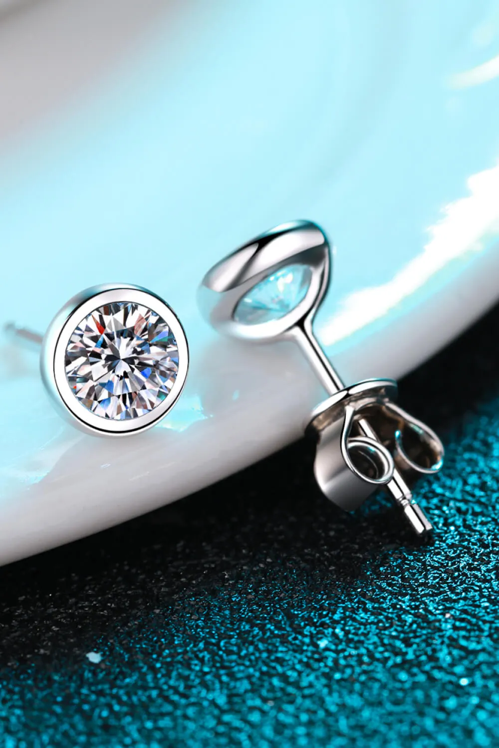 Moissanite Round-Shaped Stud Earrings, image 4