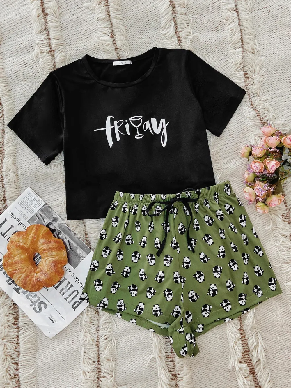 Graphic Tee and Panda Print Shorts Lounge Set, image 3