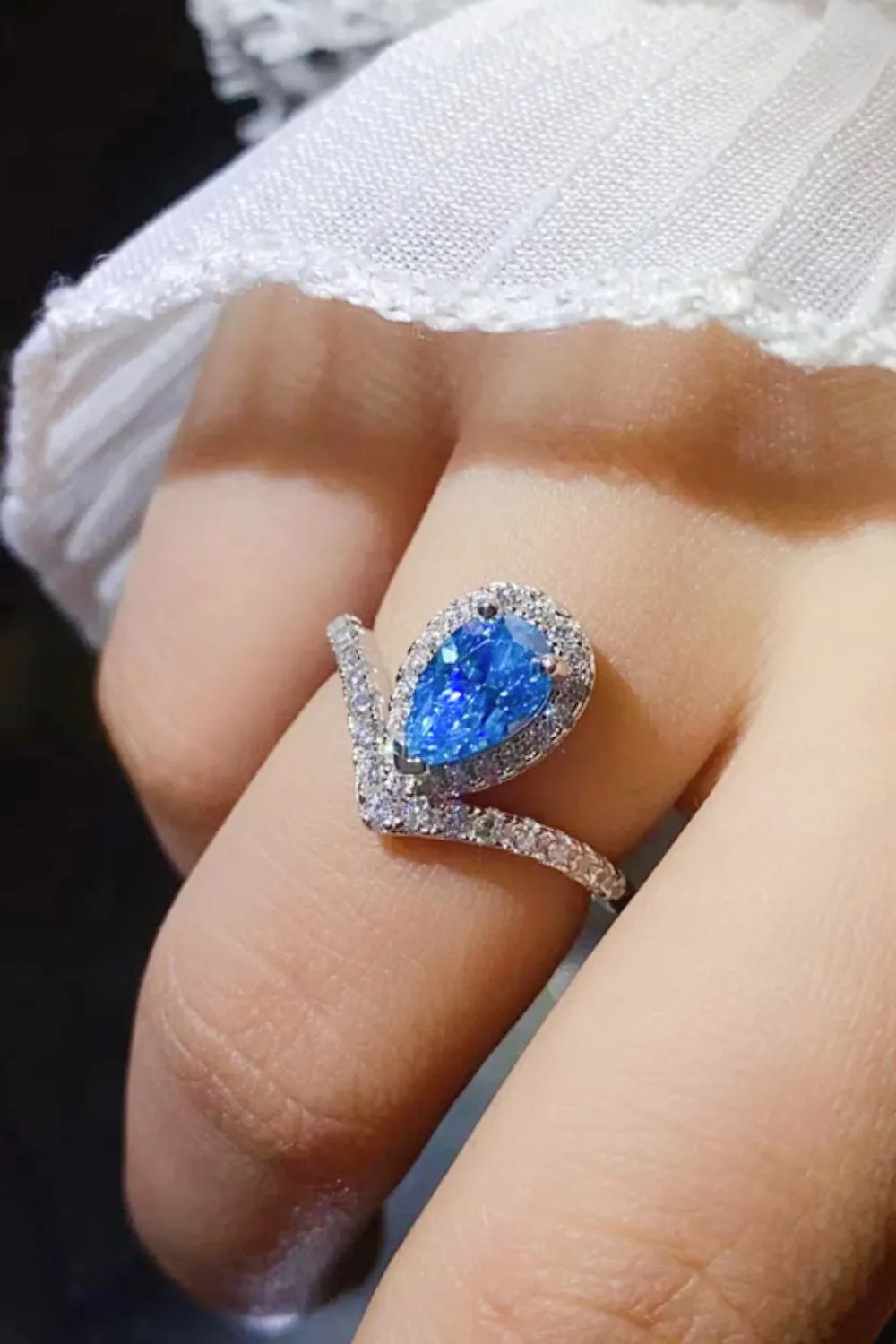 1 Carat Pear Shape Moissanite Heart Ring, image 3