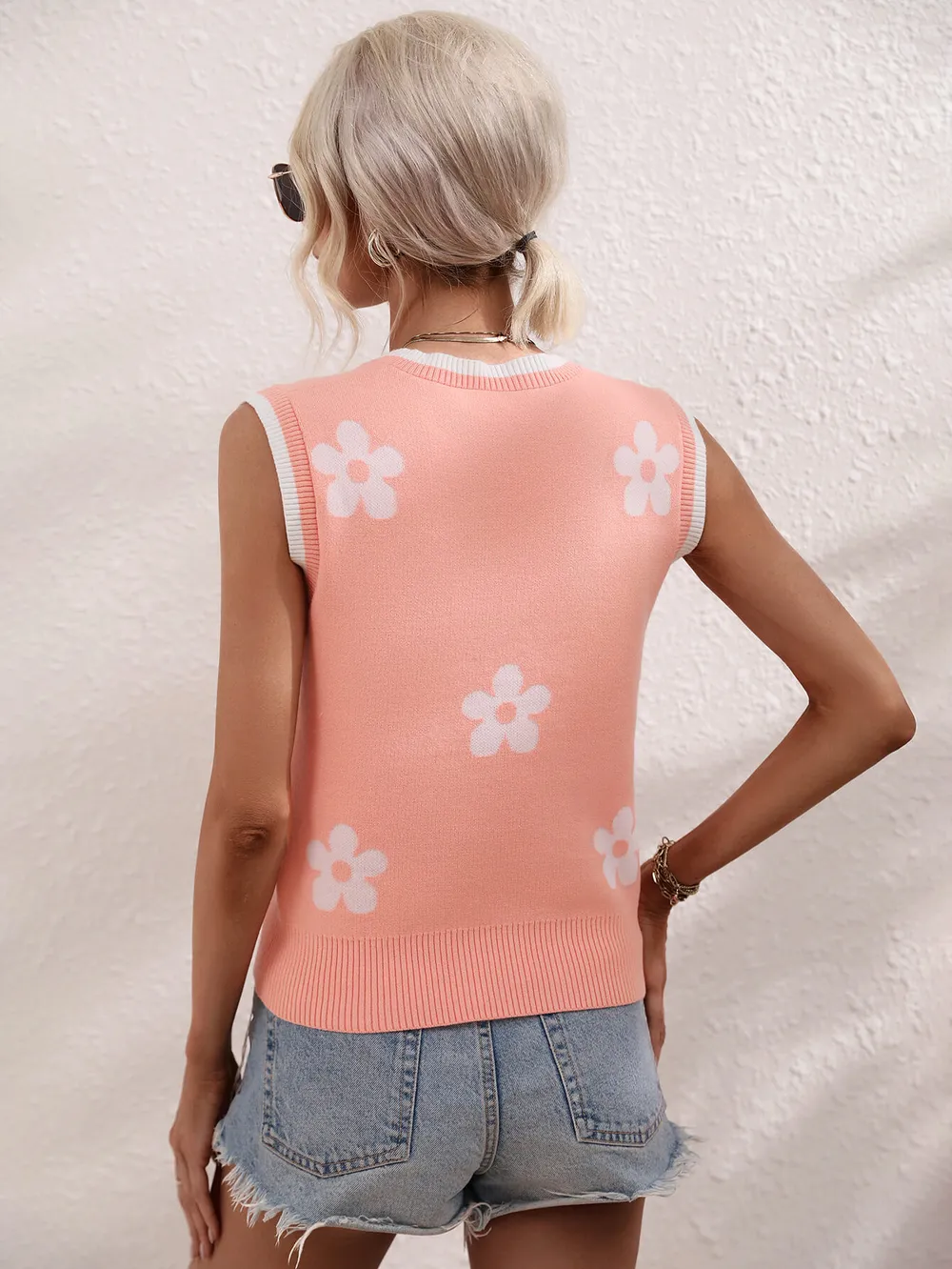 Floral Contrast Ribbed Trim Sweater Vest, image 3