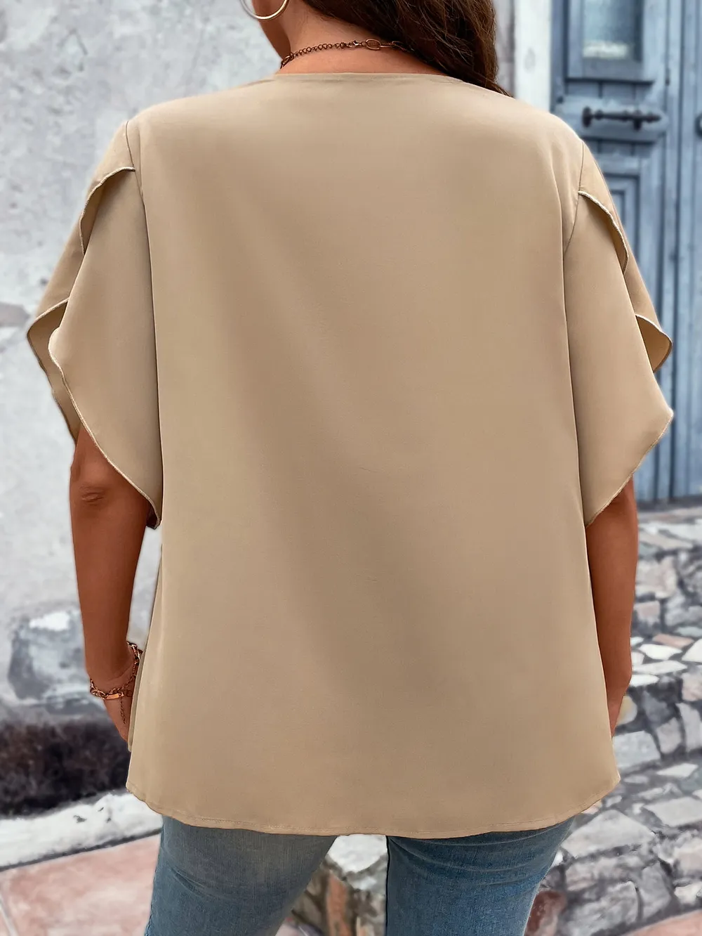 Plus Size V-Neck Flutter Sleeve Blouse, image 4