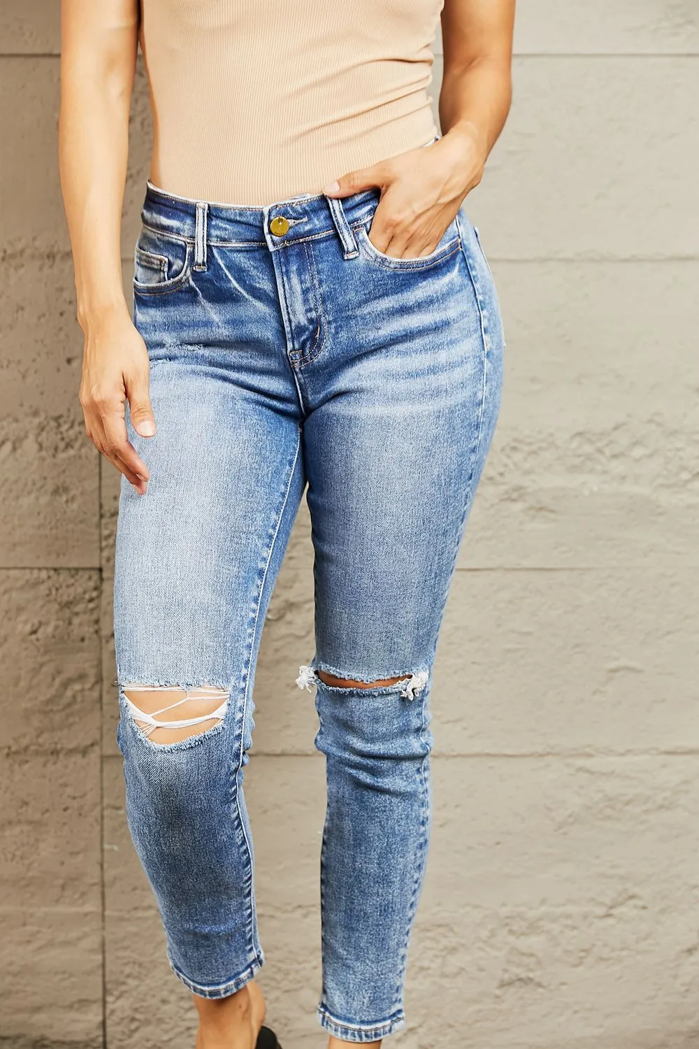 Mid Rise Distressed Skinny Jeans, image 4