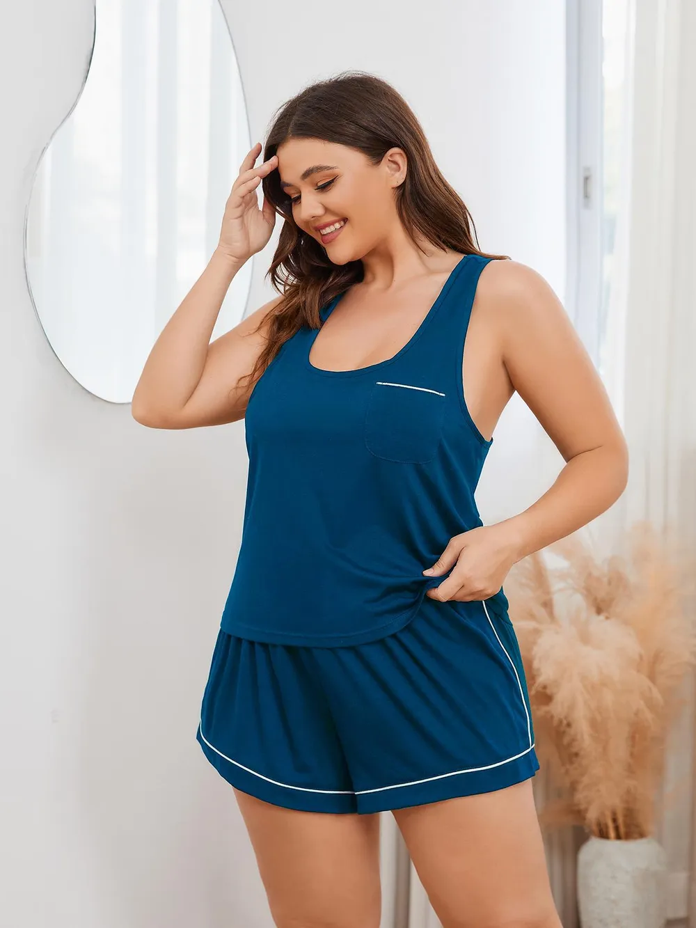 Plus Size Contrast Piping Racerback Tank and Shorts Lounge Set, image 7