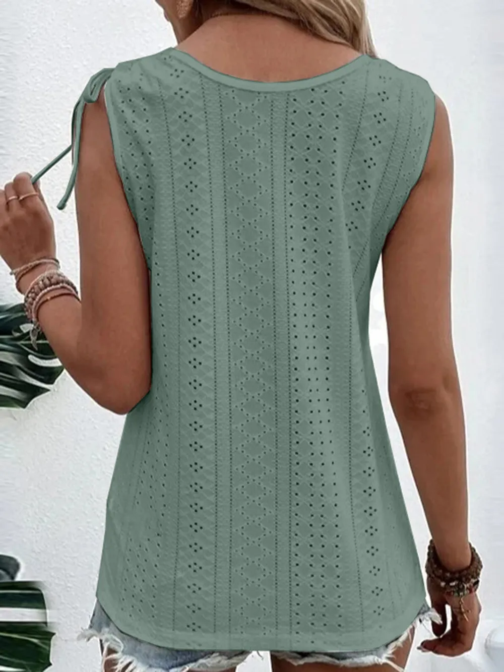 Full Size Scoop Neck Sleeveless Tank Top, image 12