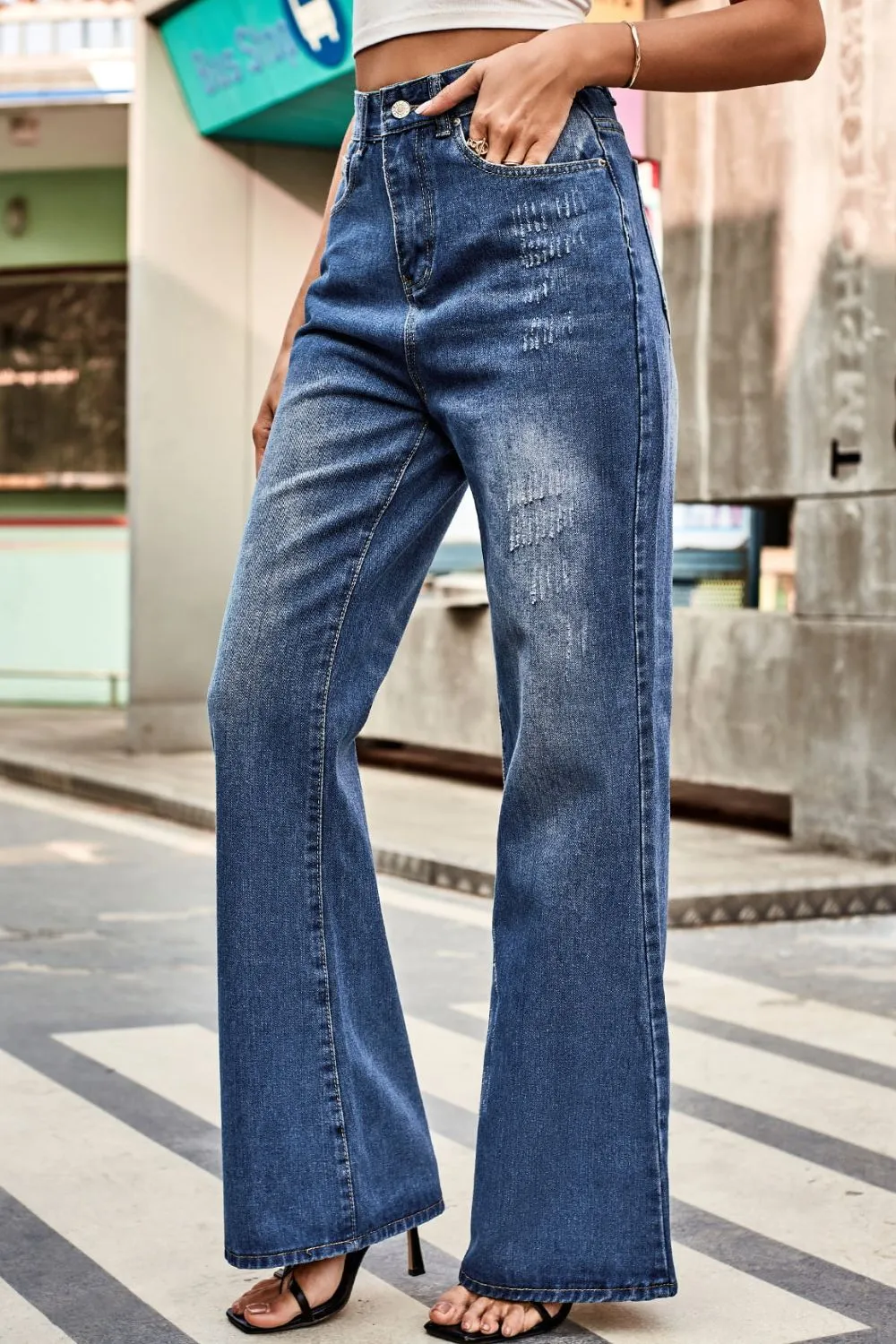 Buttoned Loose Fit Jeans with Pockets, image 3