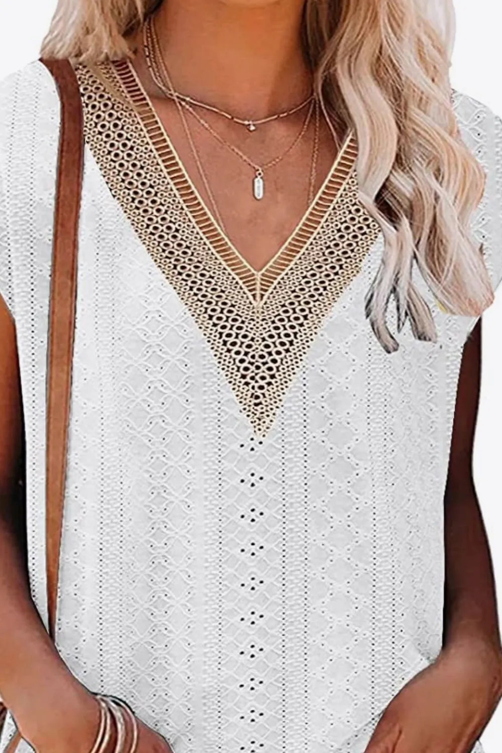 Eyelet Contrast V-Neck Tee, image 13