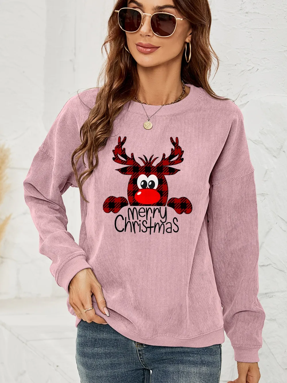 MERRY CHRISTMAS Graphic Sweatshirt, image 4
