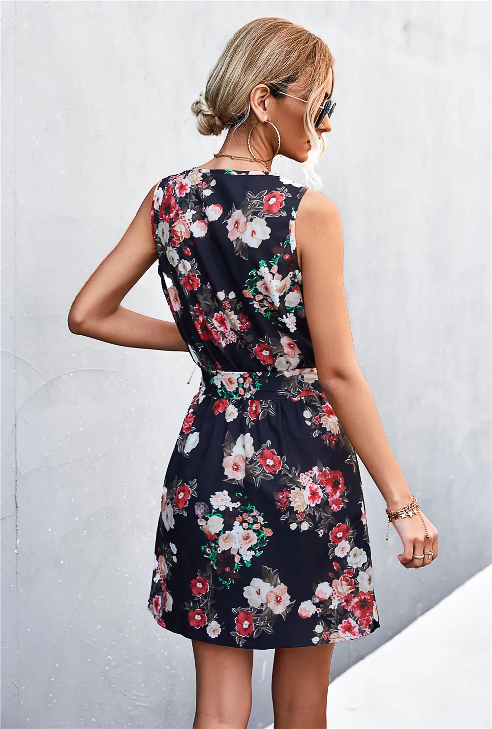Printed Zip Detail Belted Sleeveless Dress, image 21