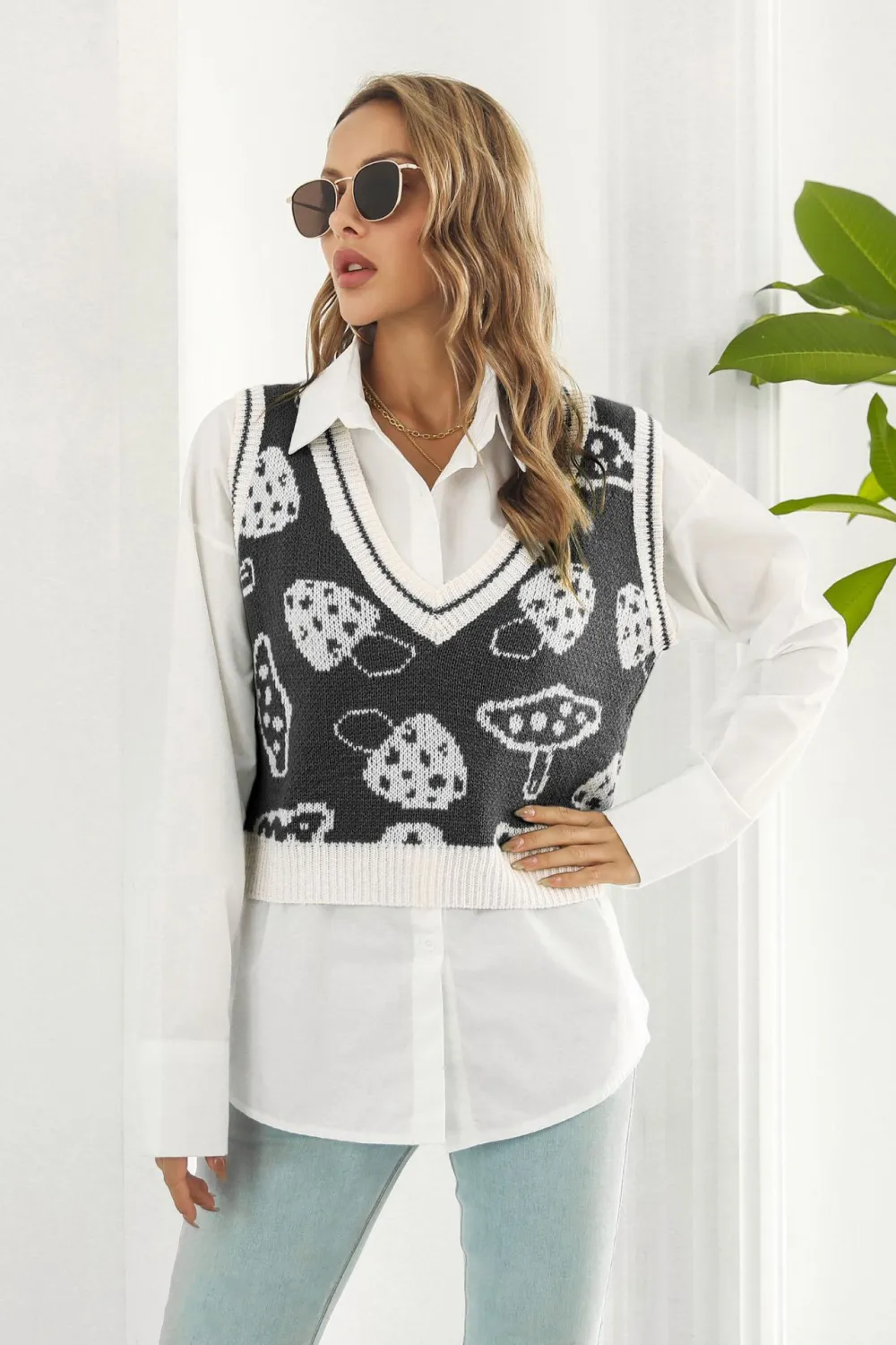 Printed Plunge Neck Sweater Vest, image 2