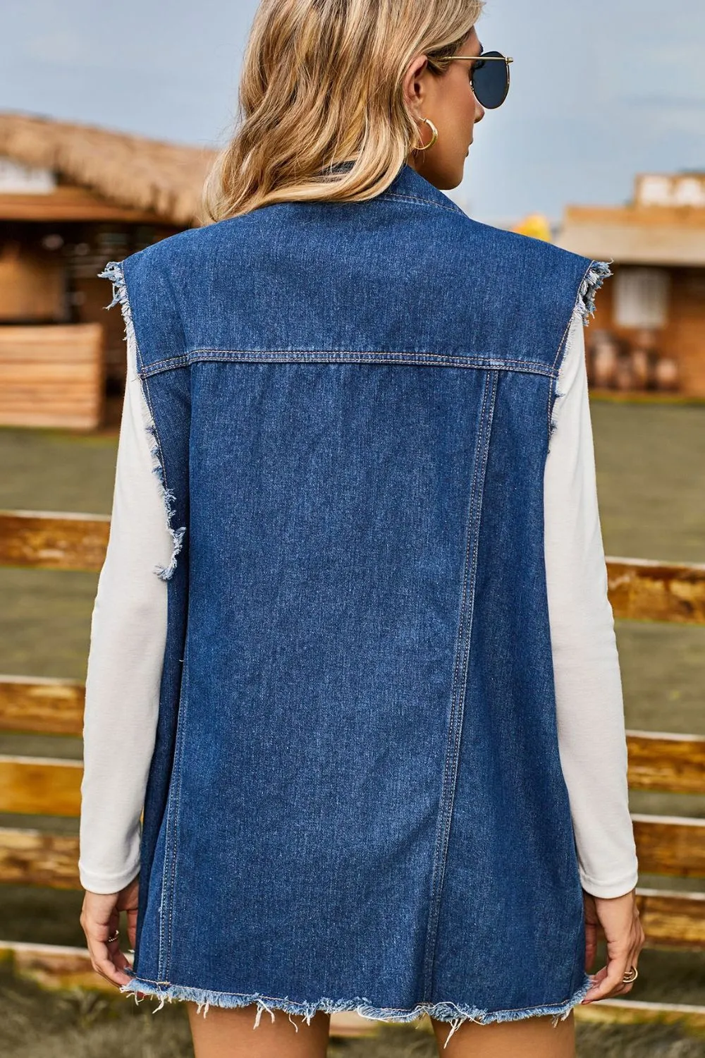 Sleeveless Button-Up Collared Denim Top with Pockets, image 6