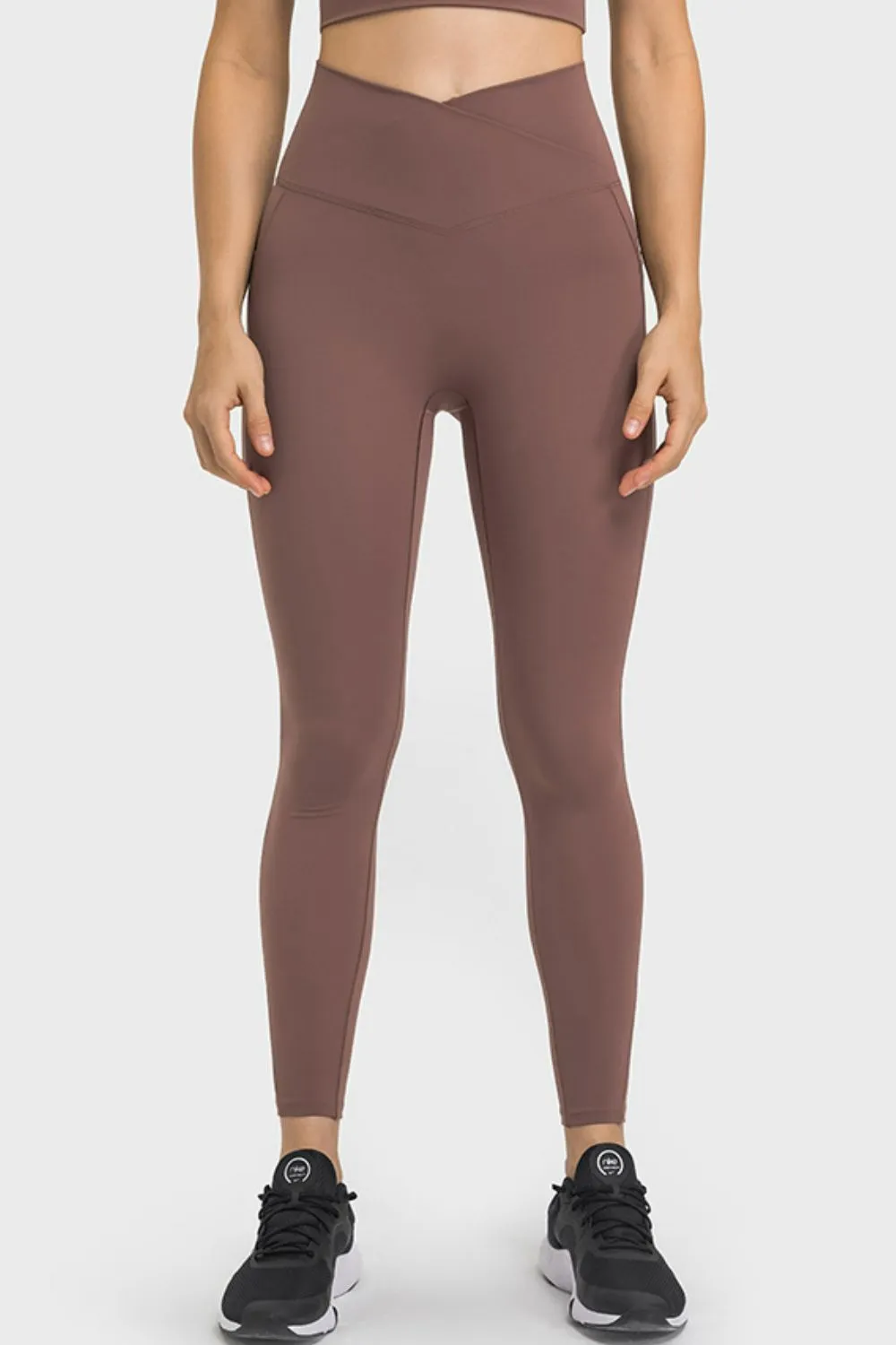 V-Waist Yoga Leggings with Pockets, image 7