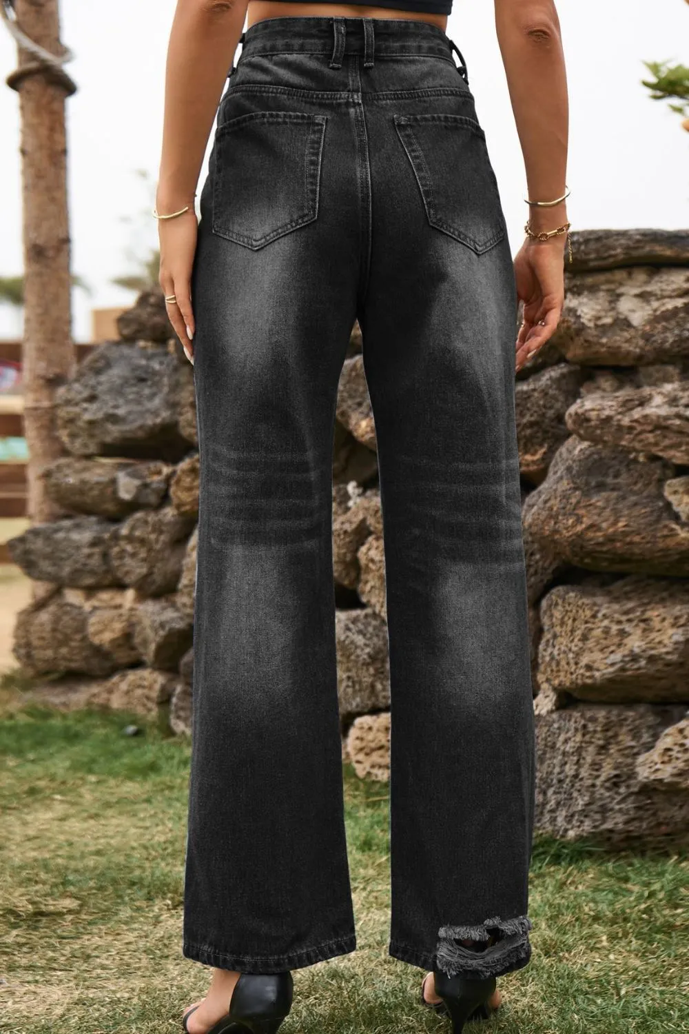 Distressed Buttoned Loose Fit Jeans, image 7
