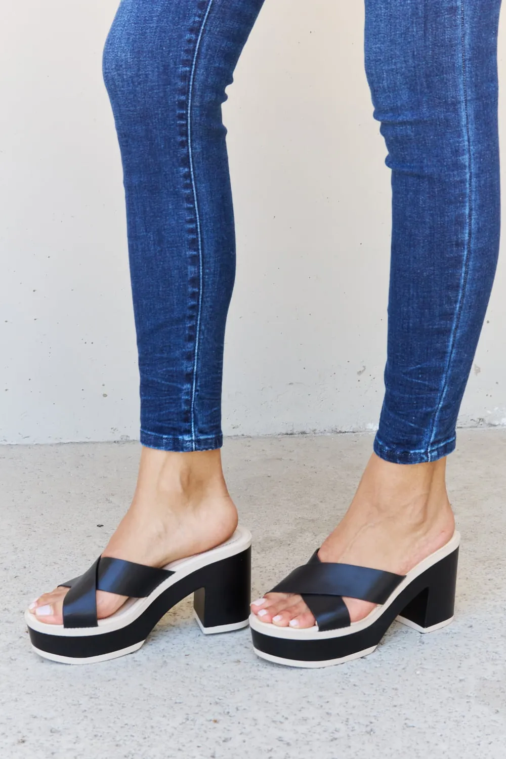 Cherish The Moments Contrast Platform Sandals in Black, image 6