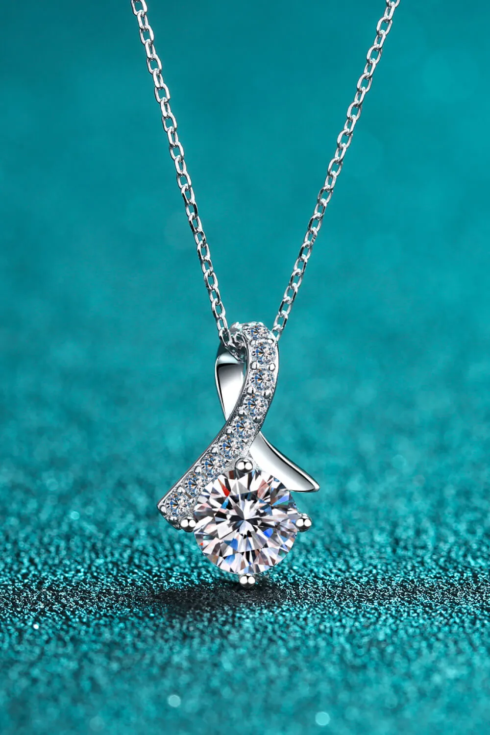 Unique and Chic Moissanite Pendant Necklace, image 3