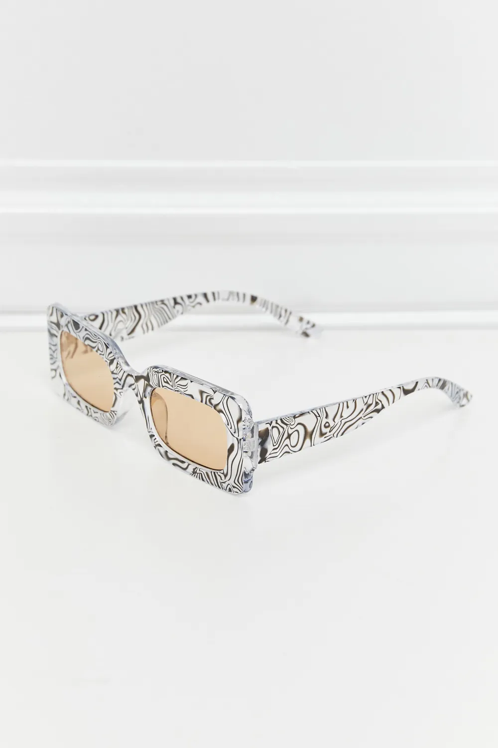 Tortoiseshell Rectangle Polycarbonate Sunglasses, image 7