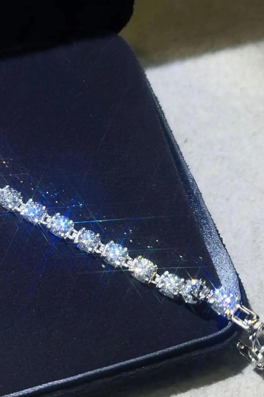 10 Carat Moissanite Platinum-Plated Bracelet, image 4