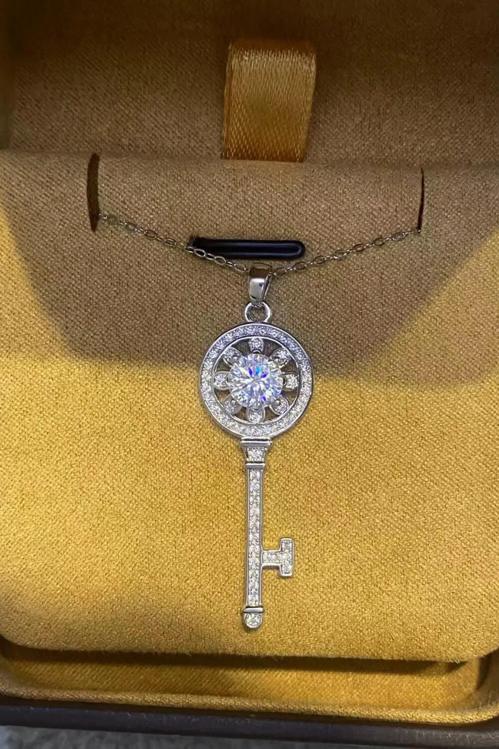 1 Carat Moissanite Platinum-Plated Key Pendant Necklace, image 4
