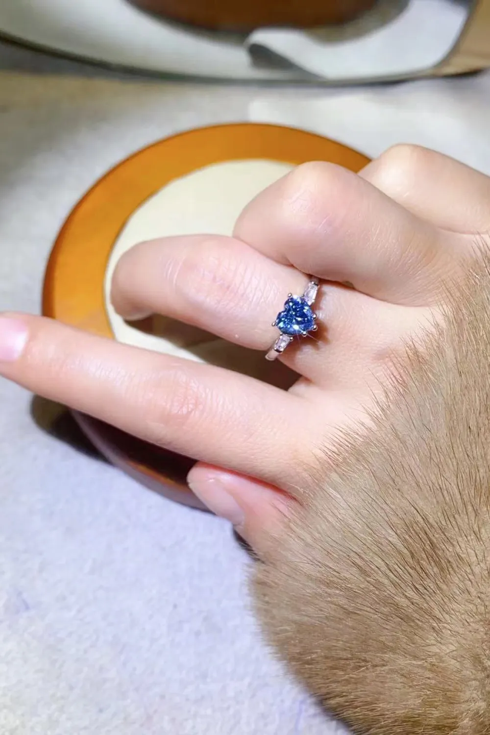 1 Carat Moissanite Heart-Shaped Platinum-Plated Ring in Blue, image 2