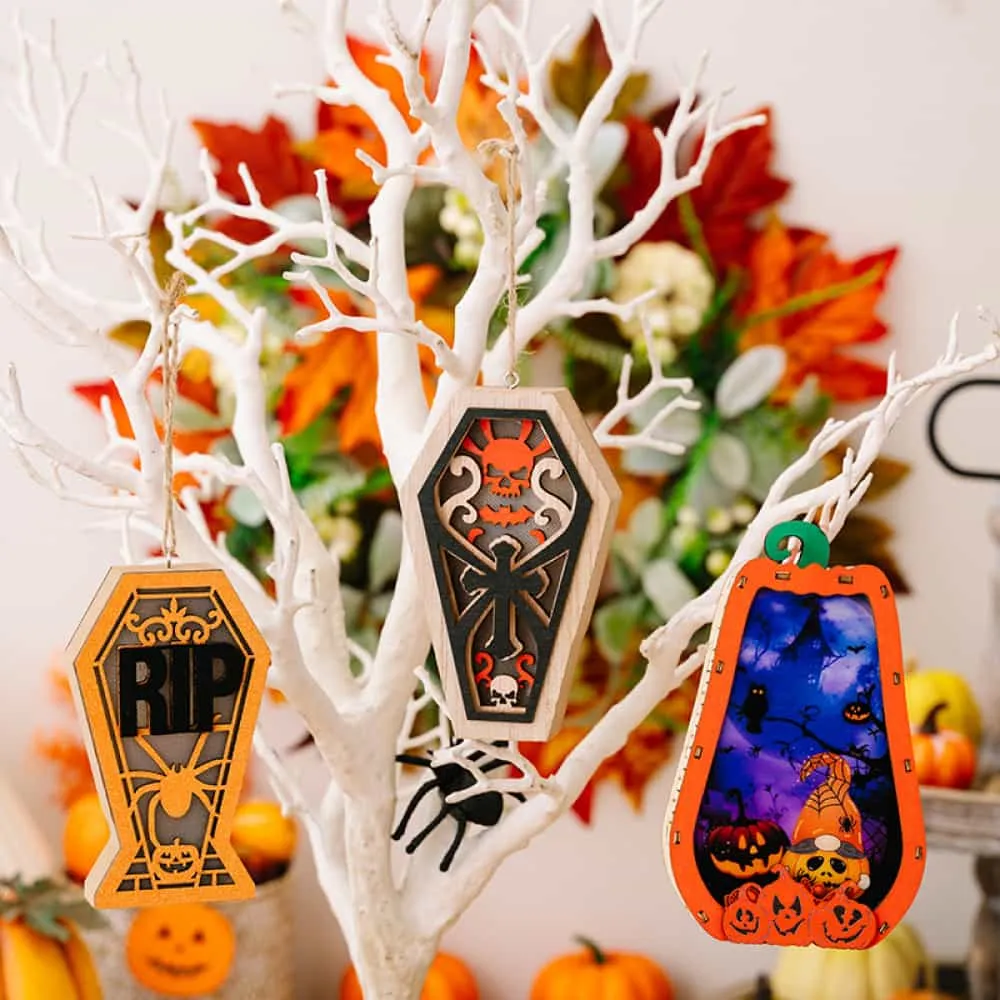 Assorted 2-Piece Light-Up Hanging Widgets, image 4