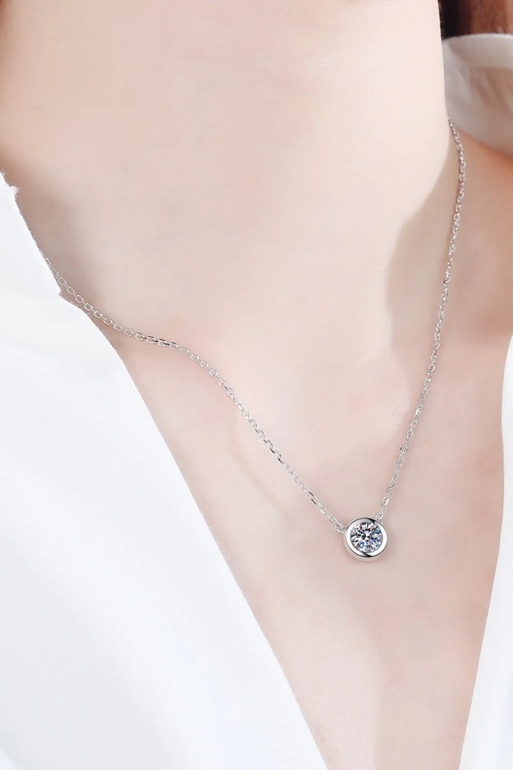 Moissanite Round Pendant Chain Necklace, image 4