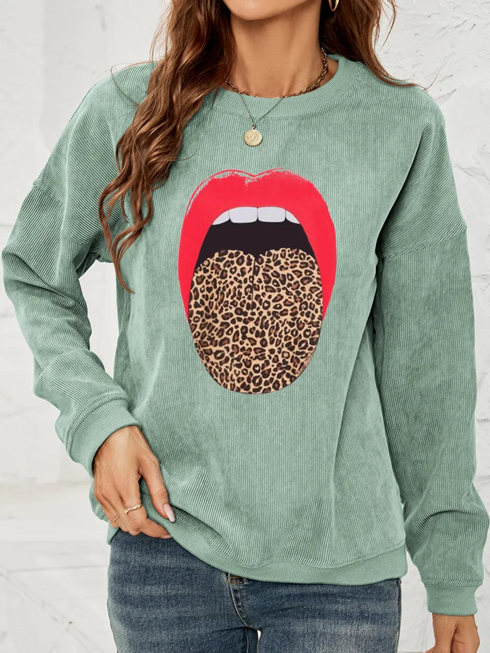 Round Neck Dropped Shoulder MAMA Graphic Sweatshirt, image 6