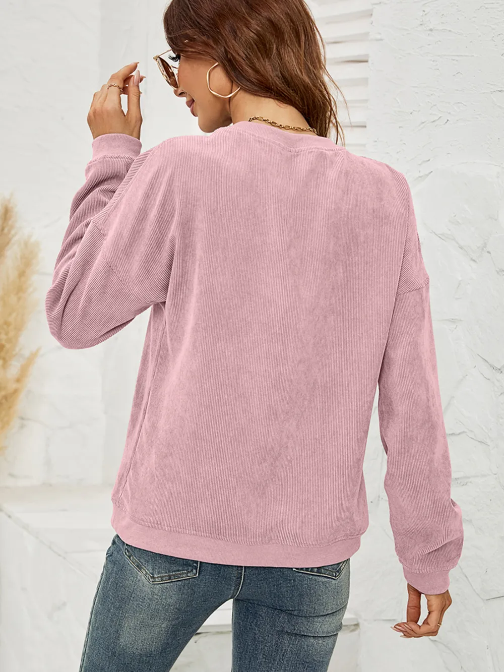 Round Neck Long Sleeve MAMA Graphic Sweatshirt, image 12