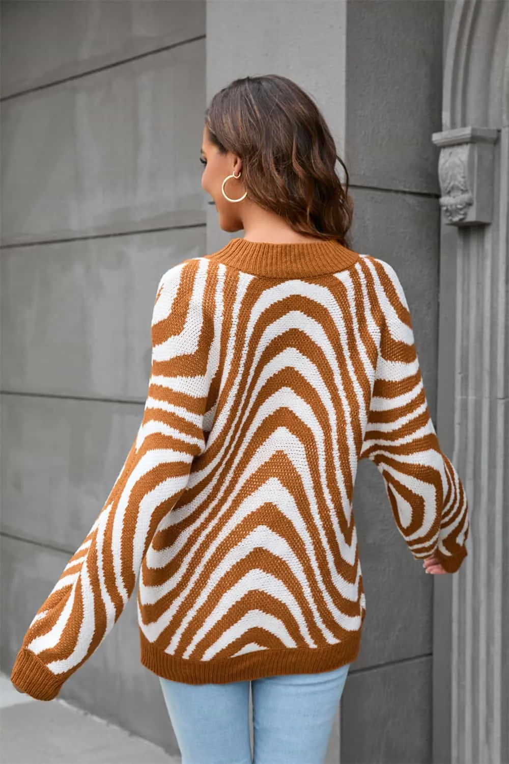 Printed Round Neck Long Sleeve Pullover Sweater, image 3