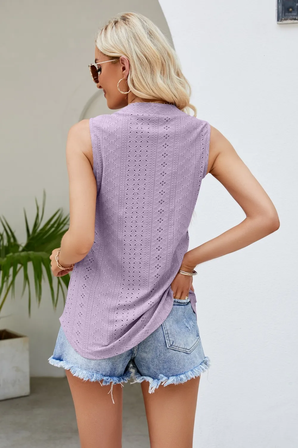 Notched Neck Curved Hem Eyelet Tank, image 3