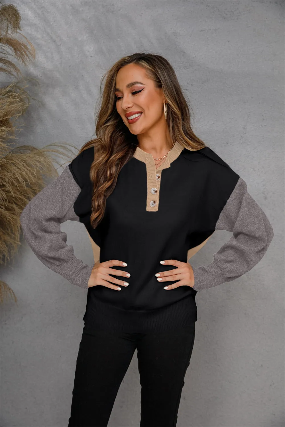 Round Neck Buttoned Knit Top, image 7