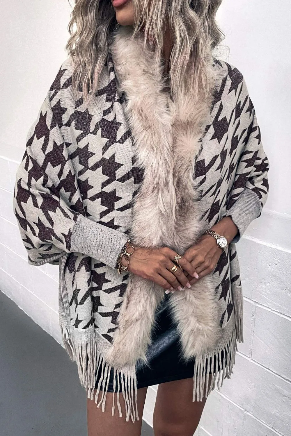 Houndstooth Fringe Hem Poncho, image 3