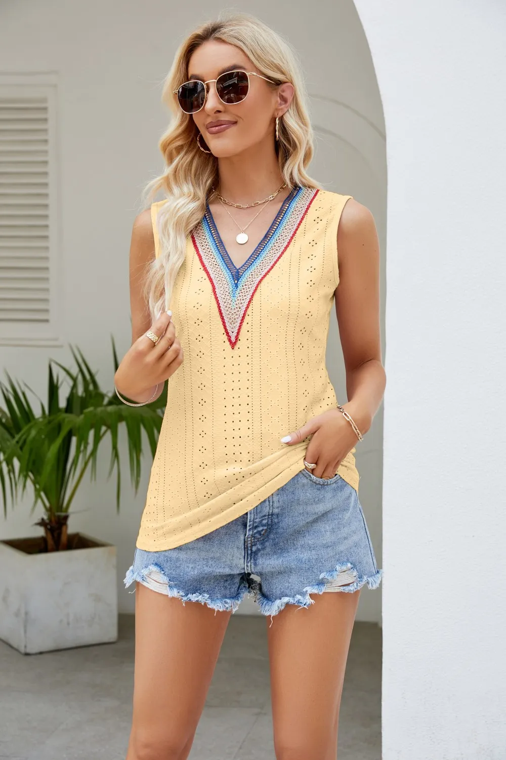 Contrast V-Neck Eyelet Tank, image 2