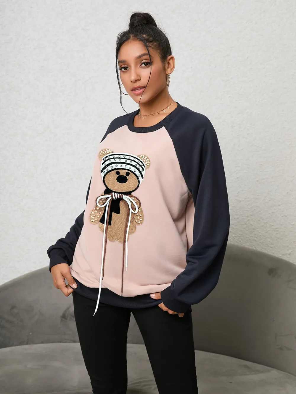 Bear Graphic Raglan Sleeve Sweatshirt, image 3